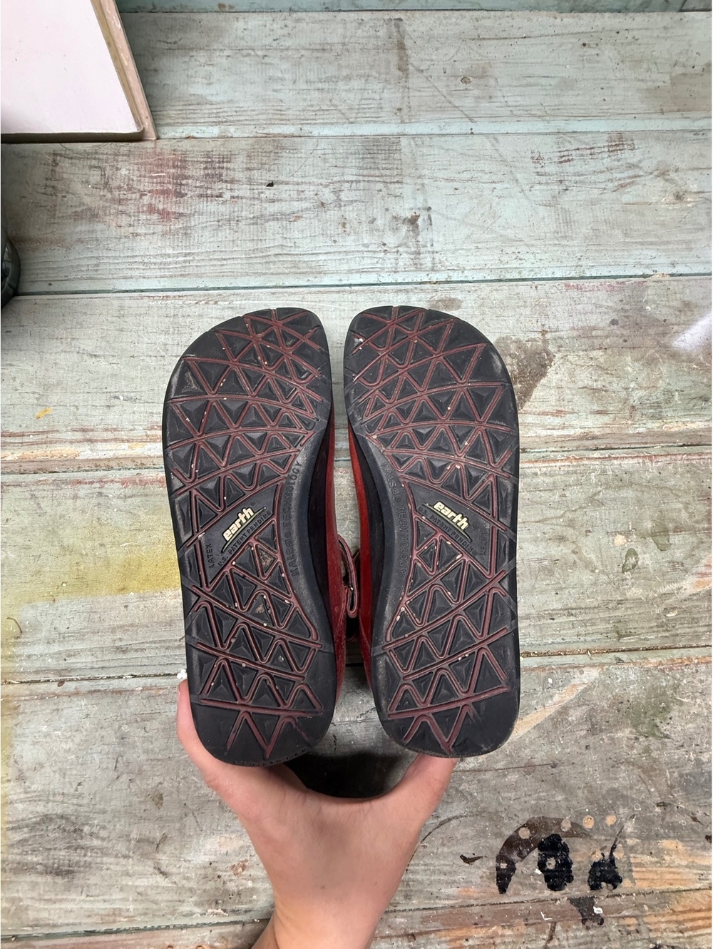 Earth barefoot shoe brand red leather Mary Jane’s size 5.5 women’s - Picture 6 of 7